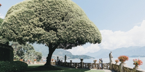 Amazing scene from a wedding day captured by Vittore Buzzi