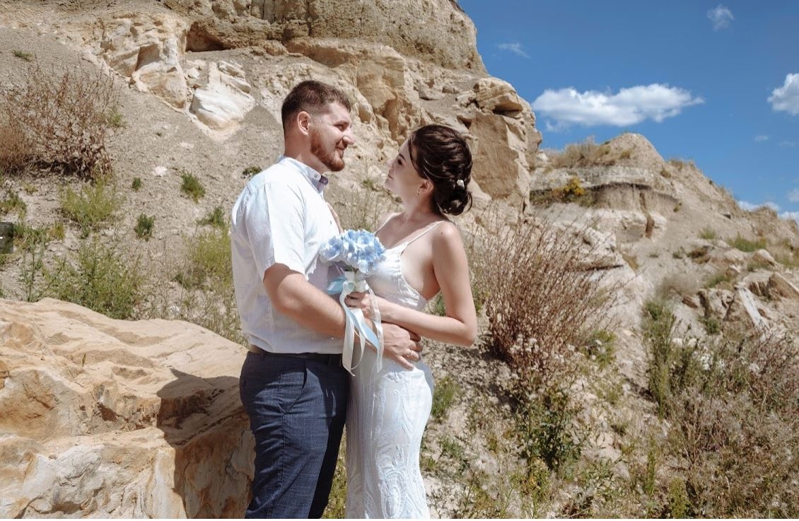 Amazing scene from a wedding day captured by Zlata Juliia Sielikhova