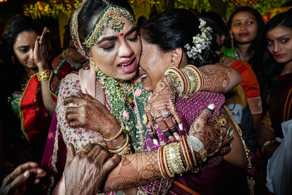 Amazing scene from a wedding day captured by William Lambelet