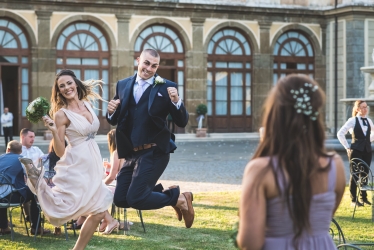 Amazing scene from a wedding day captured by Luca Caparrelli