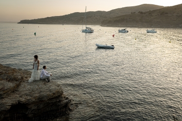 Amazing scene from a wedding day captured by Jordi Cassu