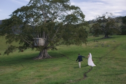 Sarah Follan wedding photographer from Australia